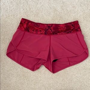 Lululemon speedy short